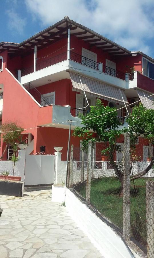 Loula'S Apartments Gouvia Dış mekan fotoğraf