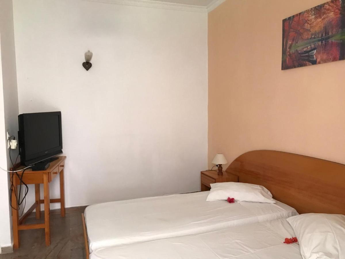 Loula'S Apartments Gouvia Dış mekan fotoğraf