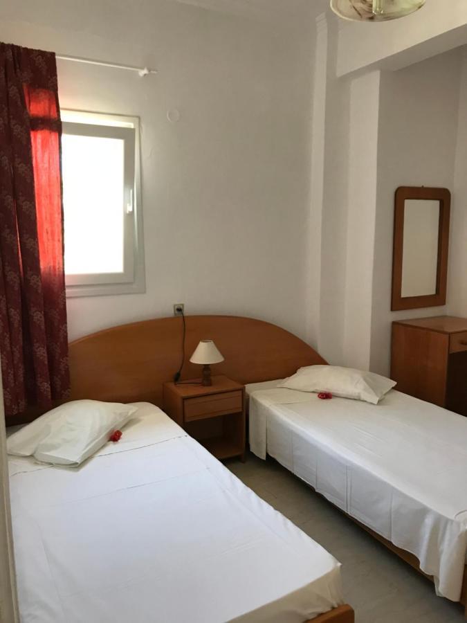 Loula'S Apartments Gouvia Dış mekan fotoğraf